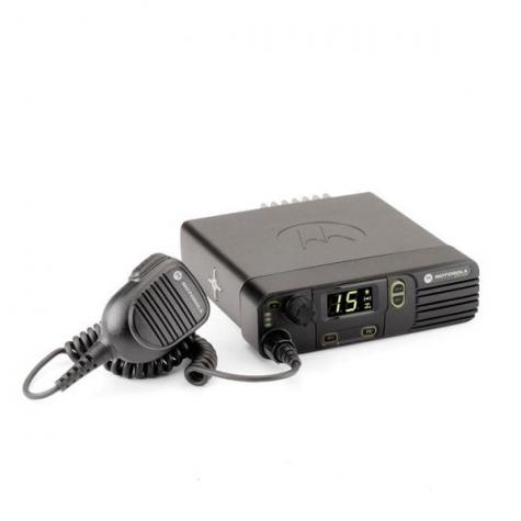 Автомобильная рация Motorola DM3400  фото 1